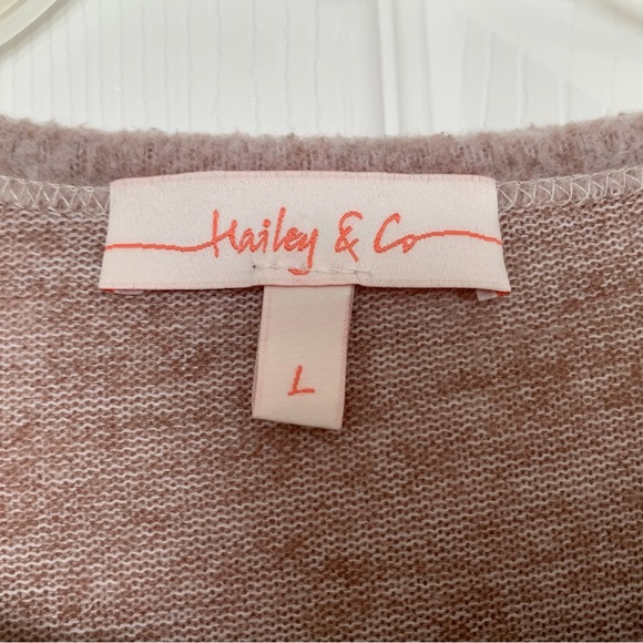 Hailey & Co Boutique Top - sz L - Picture 3 of 8